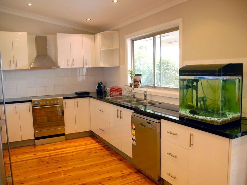 38 Reserve Rd, Casula NSW 2170