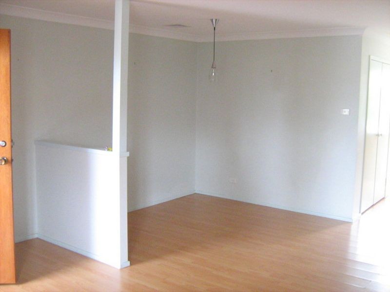 8 Dahlia Pl, Prestons NSW 2170