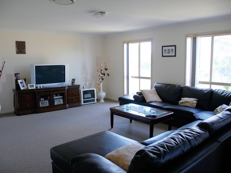 West Hoxton NSW 2171