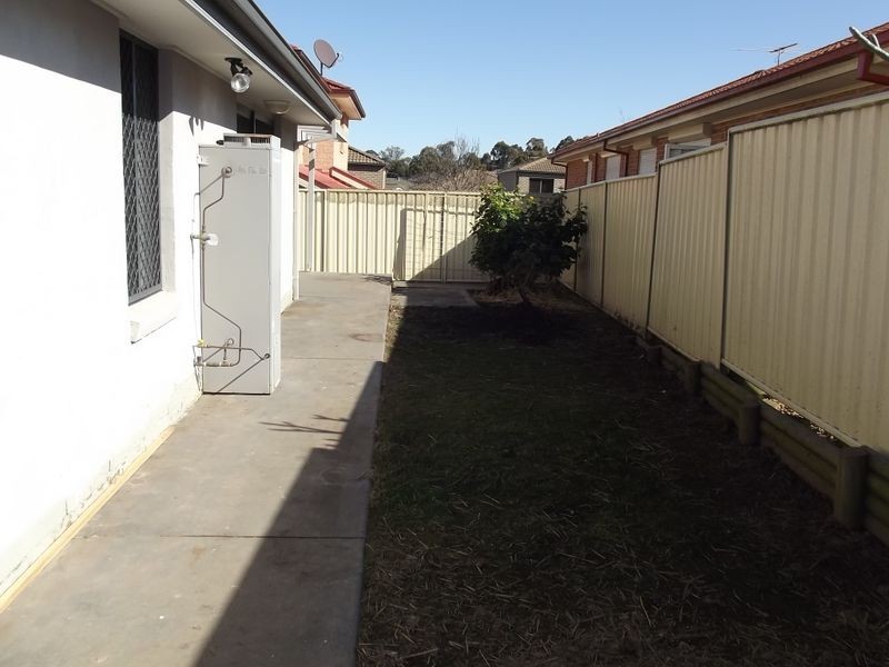 2 Kendall Drive, Casula NSW 2170