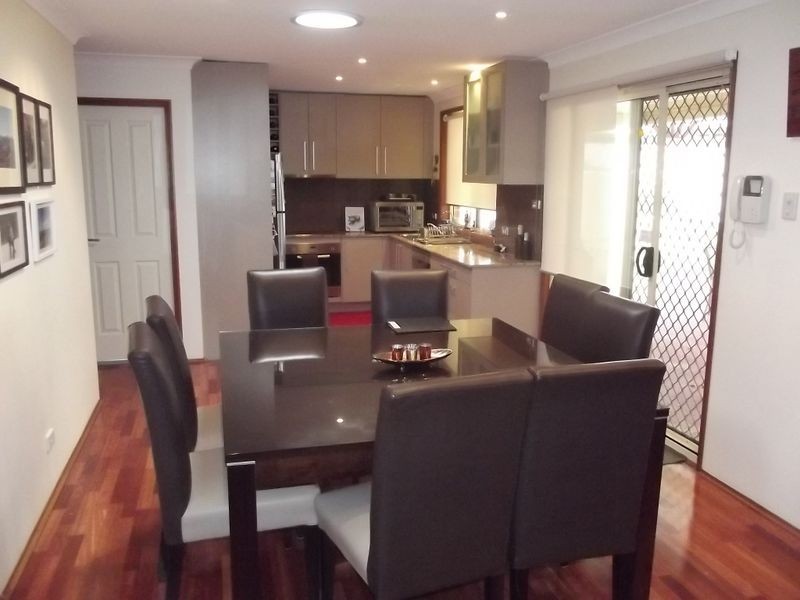 27 Kitchen Pl, West Hoxton NSW 2171