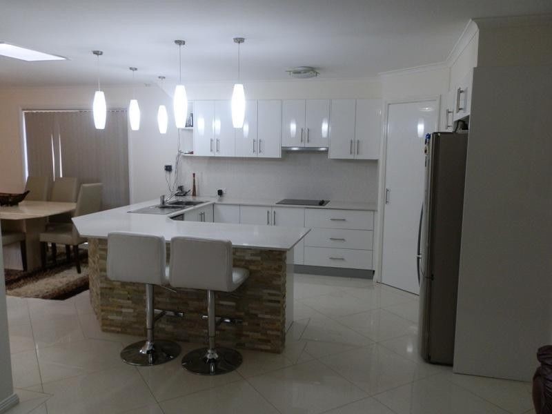 19 Slessor Rd, Casula NSW 2170