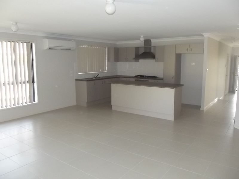 10 Gallina Drive, Spring Farm NSW 2570