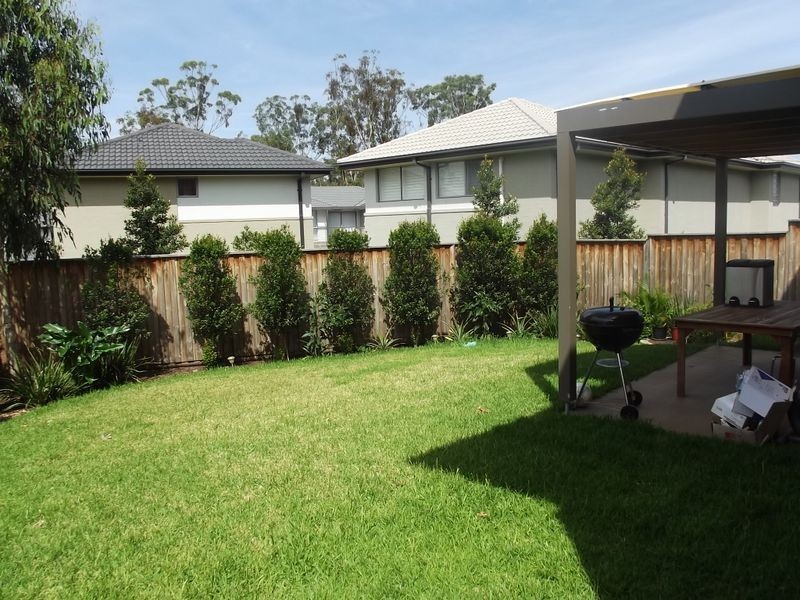 99 Atlantic Bvd, Glenfield NSW 2167