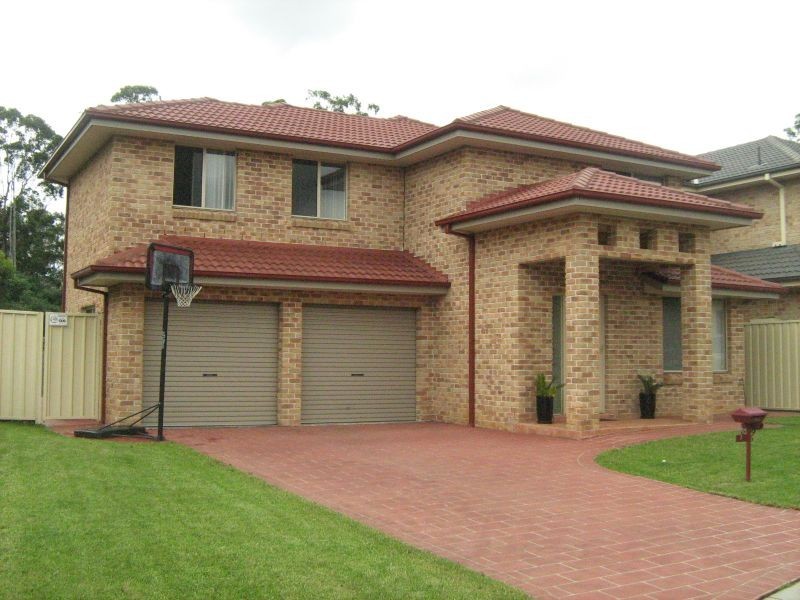 7 Figtree Pl, Casula NSW 2170