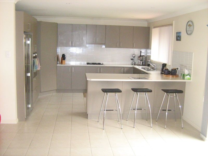 7 Figtree Pl, Casula NSW 2170