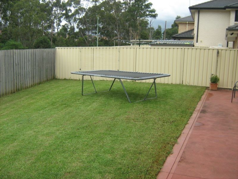 7 Figtree Pl, Casula NSW 2170