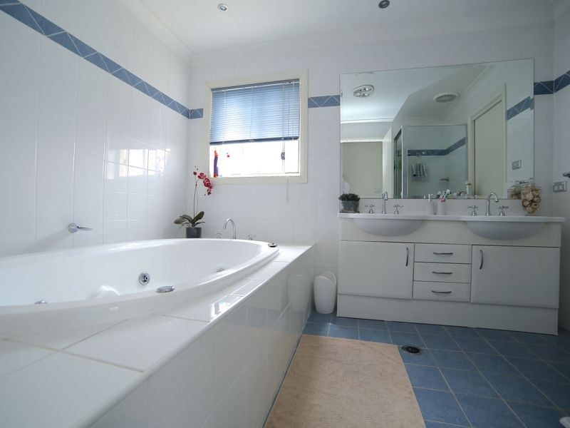 84A Alcock Avenue, Casula NSW 2170