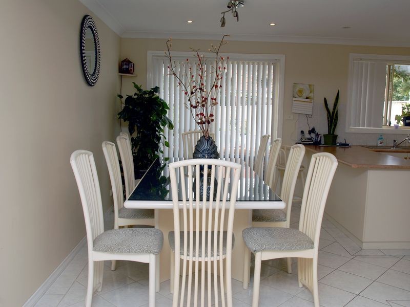 7B Cordelia Cresent, Green Valley NSW 2168