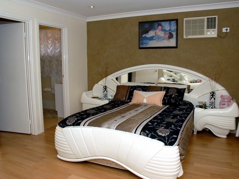 7B Cordelia Cresent, Green Valley NSW 2168