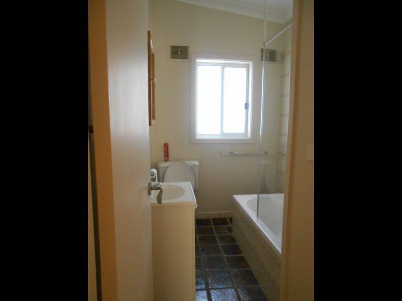 16 Lawrence Hargrove Road, Warwick Farm NSW 2170
