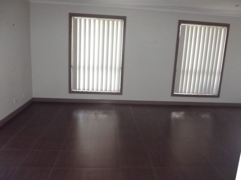 9 McCubbin Place, Casula NSW 2170