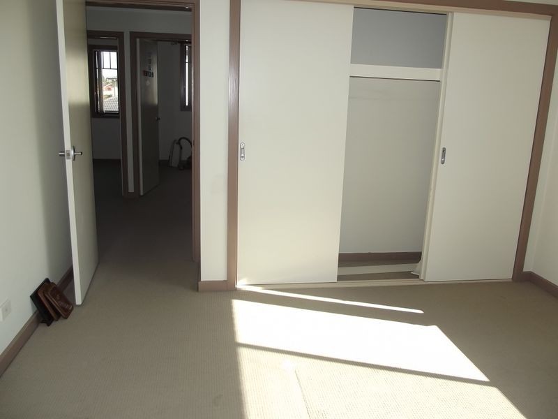 9 McCubbin Place, Casula NSW 2170