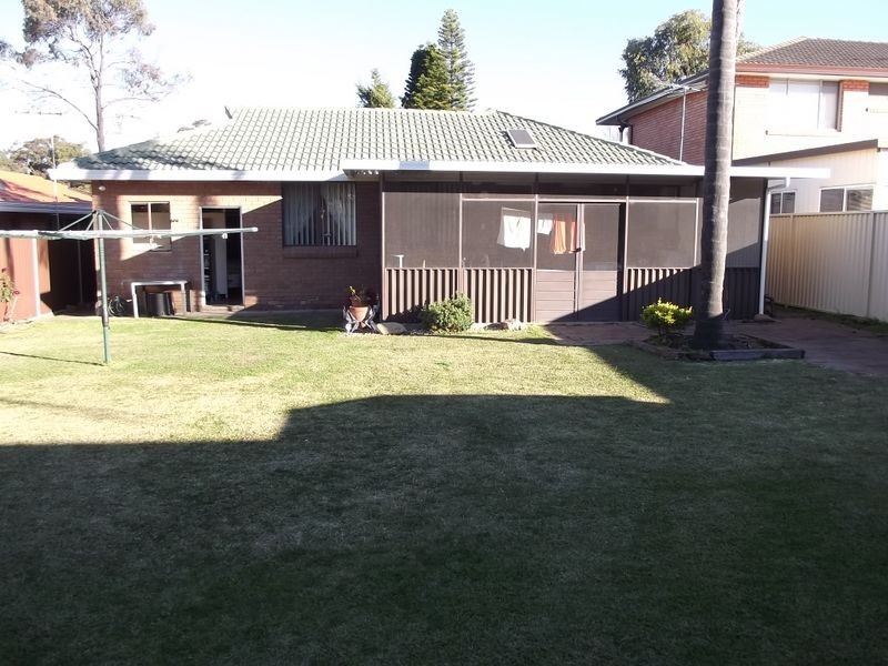 20 Supply Av, Lurnea NSW 2170