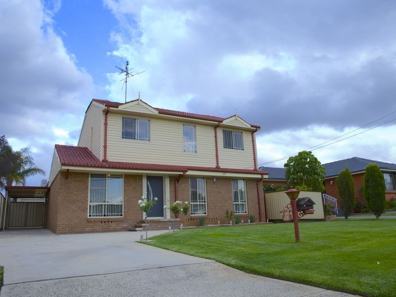 17 Acacia Ave, Prestons NSW 2170