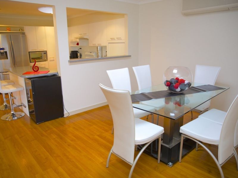 17 Acacia Ave, Prestons NSW 2170