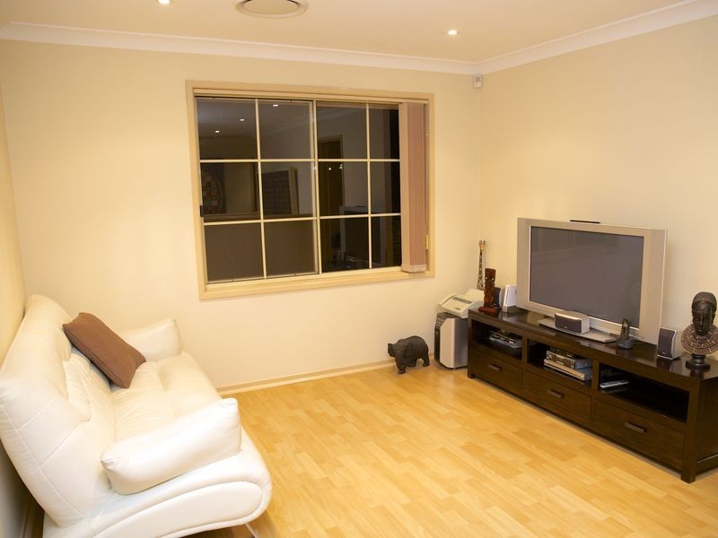 10 San Marino Drive, Prestons NSW 2170