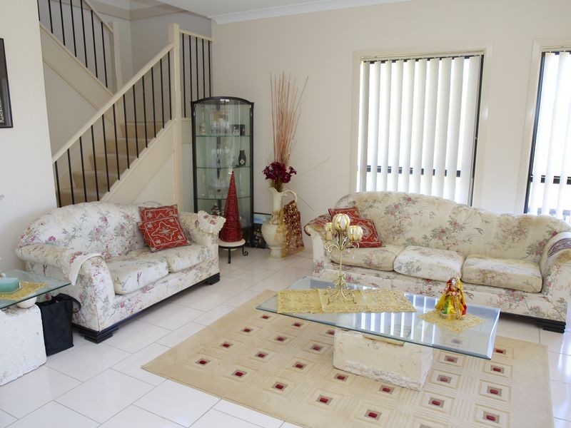 61 Lycett Avenue, West Hoxton NSW 2171