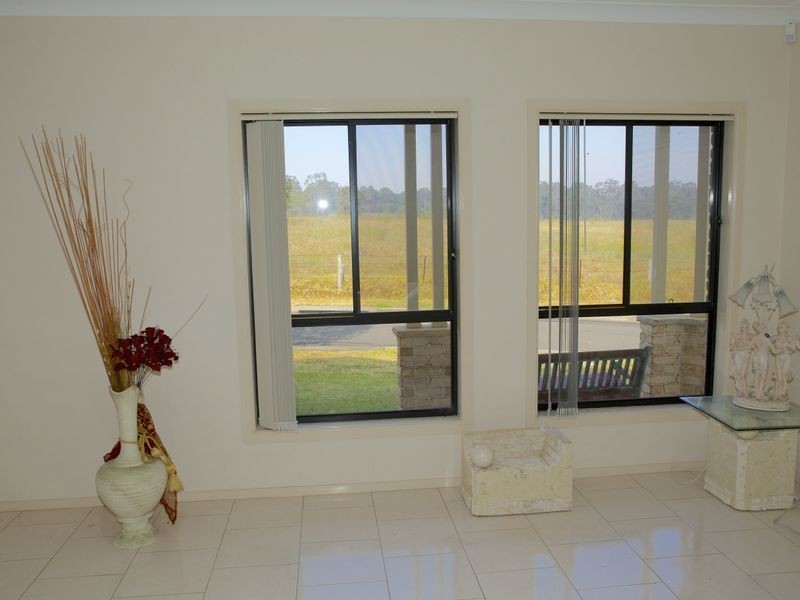 61 Lycett Avenue, West Hoxton NSW 2171