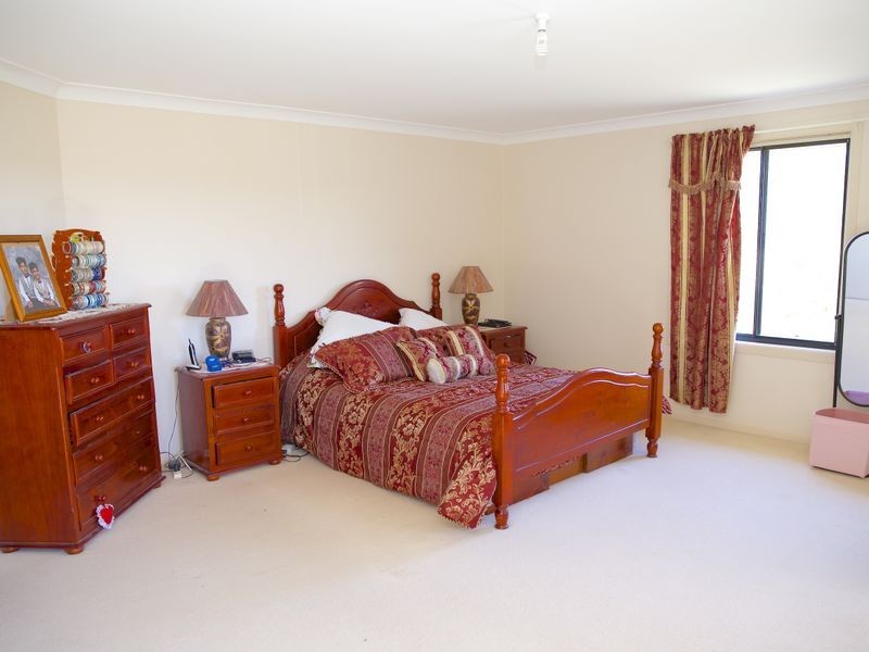 61 Lycett Avenue, West Hoxton NSW 2171