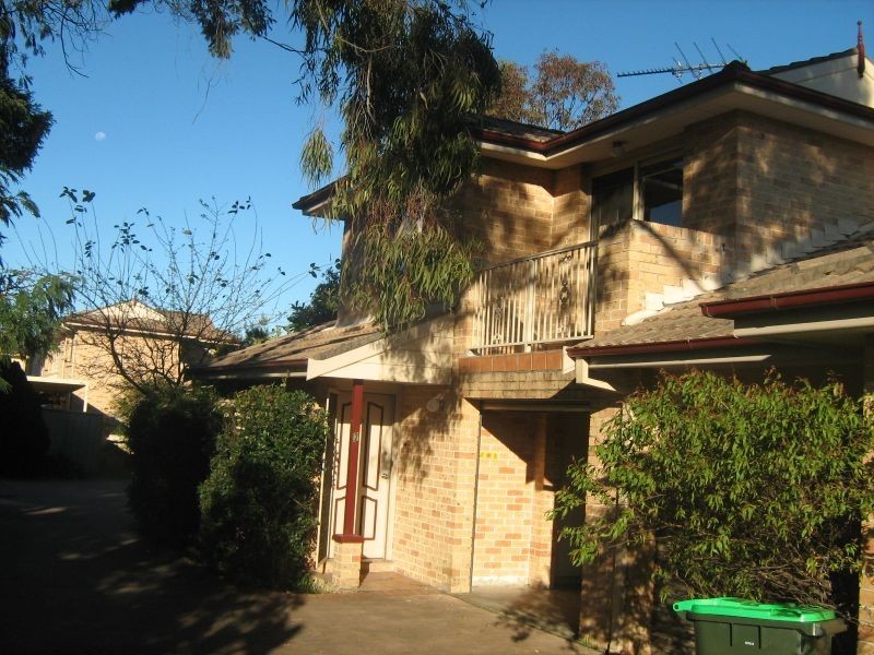 2/2 Calabro Ave, Liverpool NSW 2170