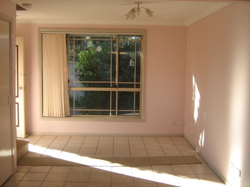 2/2 Calabro Ave, Liverpool NSW 2170