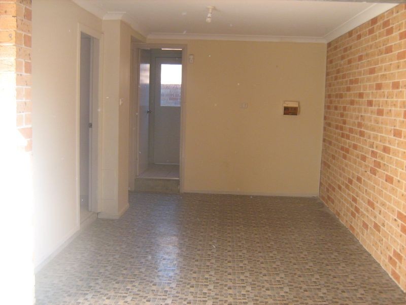 2/2 Calabro Ave, Liverpool NSW 2170