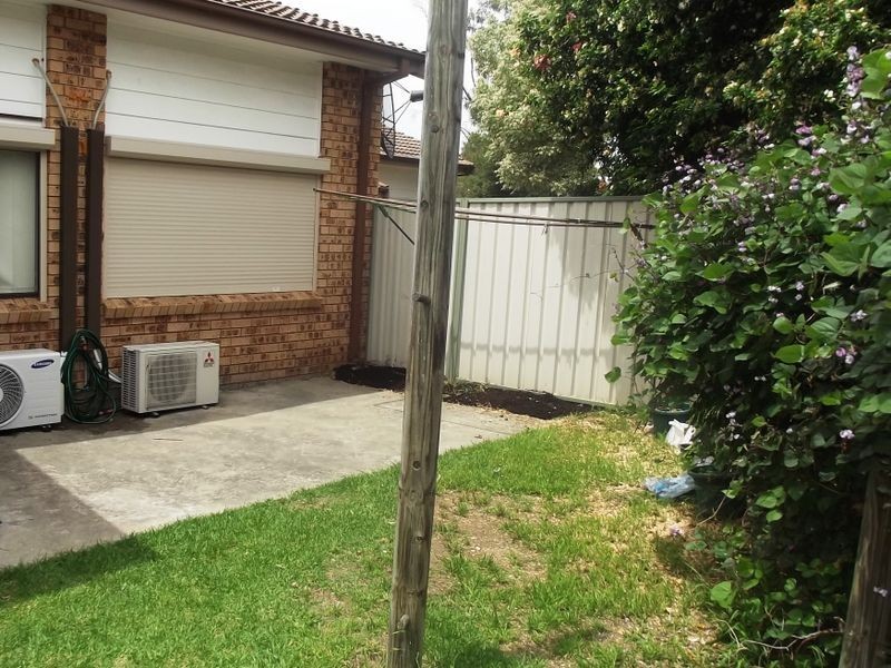 226 Harrow Rd, Glenfield NSW 2167