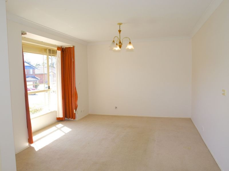 18 Sidney Place, Casula NSW 2170