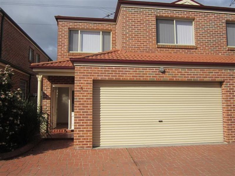 5/7 Altair Pl, Hinchinbrook NSW 2168