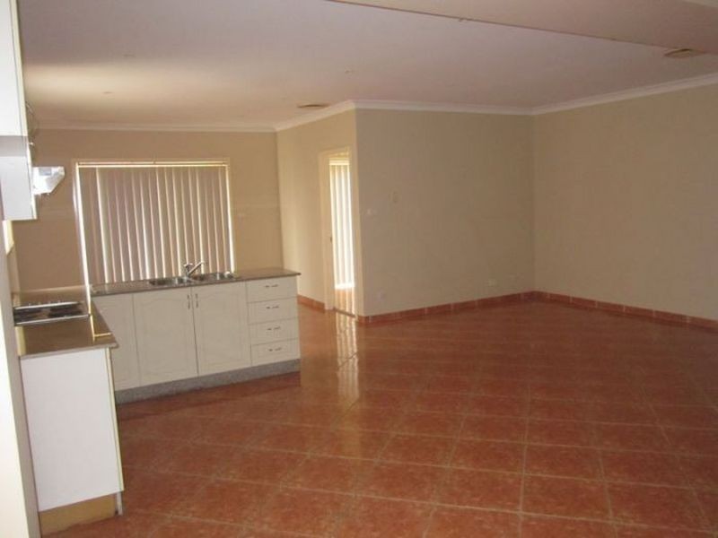 5/7 Altair Pl, Hinchinbrook NSW 2168