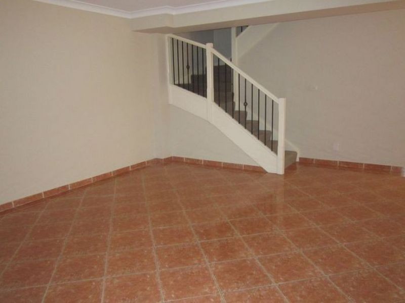 5/7 Altair Pl, Hinchinbrook NSW 2168