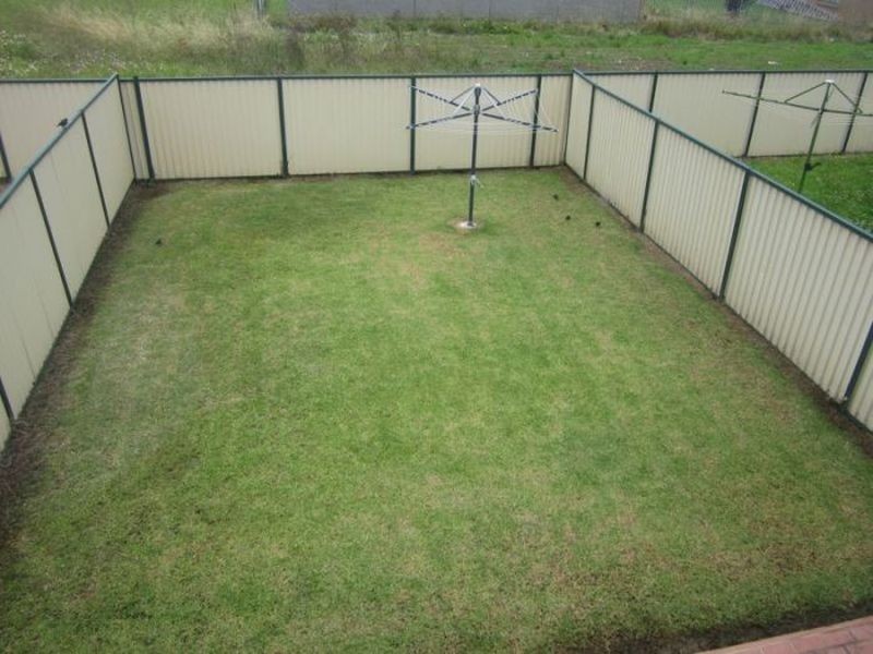 5/7 Altair Pl, Hinchinbrook NSW 2168