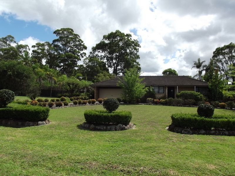 25 Fifteenth Avenue, Middleton Grange NSW 2171