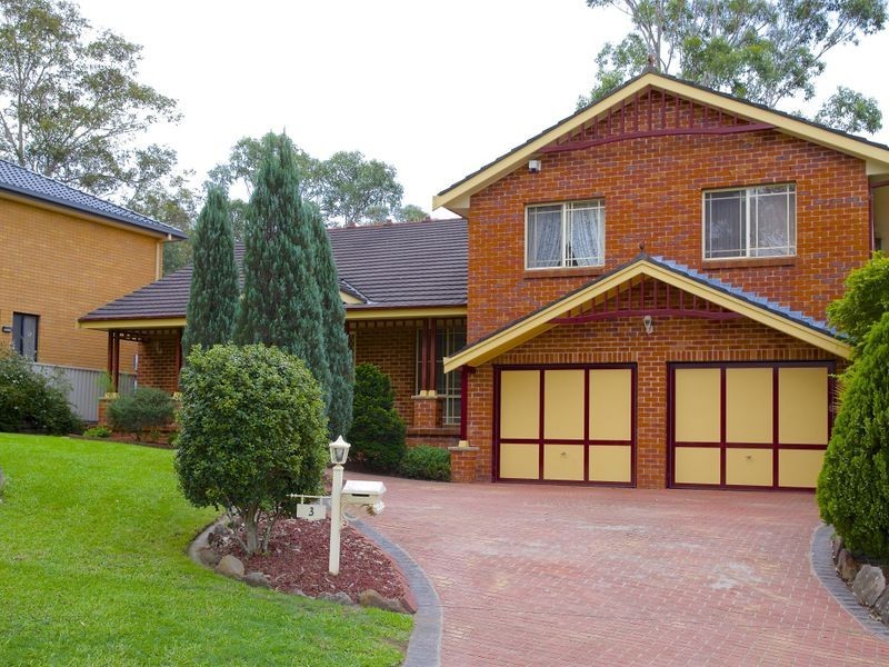 3 Sidney Place, Casula NSW 2170