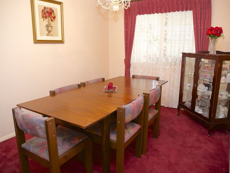 3 Sidney Place, Casula NSW 2170