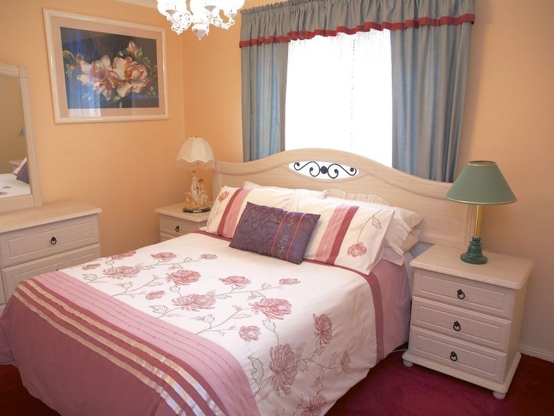 3 Sidney Place, Casula NSW 2170