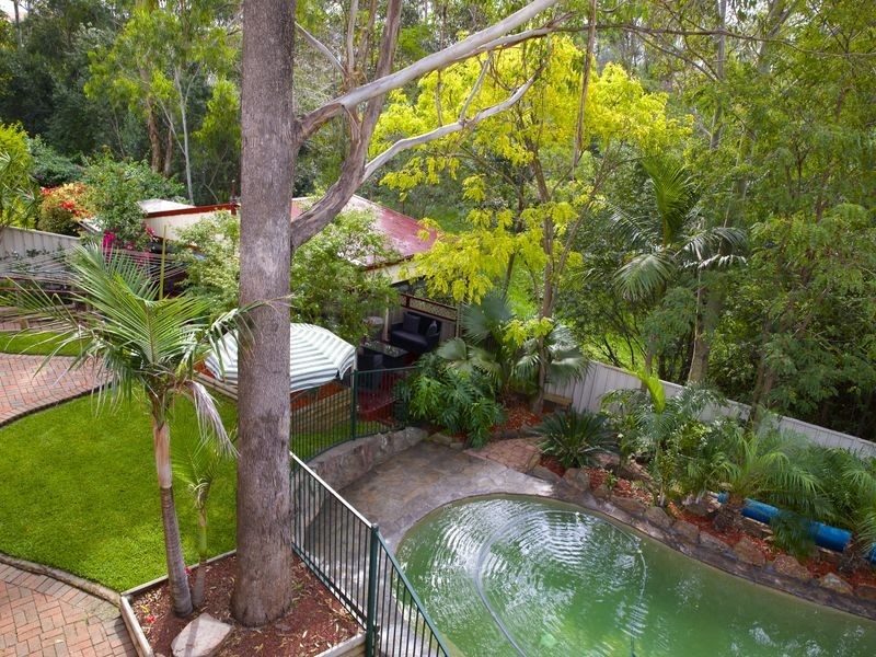 3 Sidney Place, Casula NSW 2170