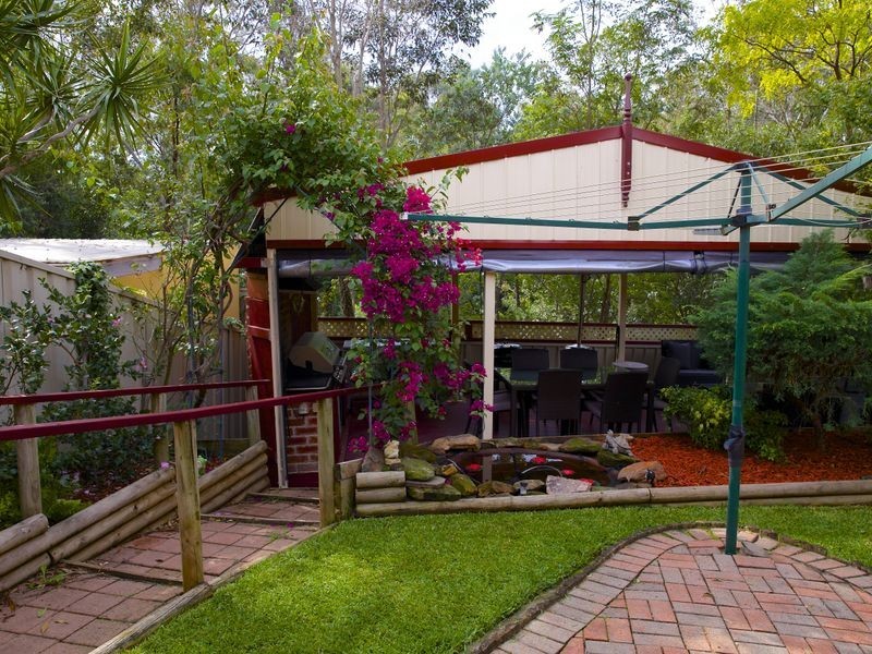 3 Sidney Place, Casula NSW 2170