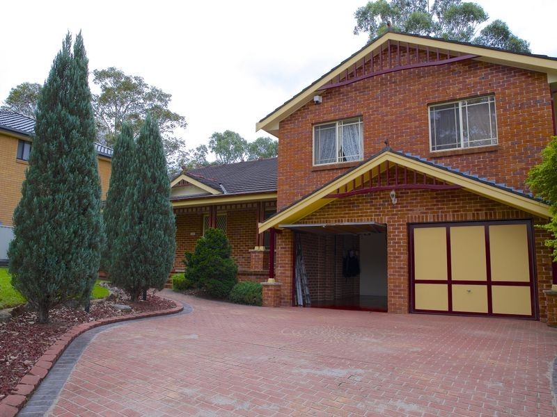 3 Sidney Place, Casula NSW 2170