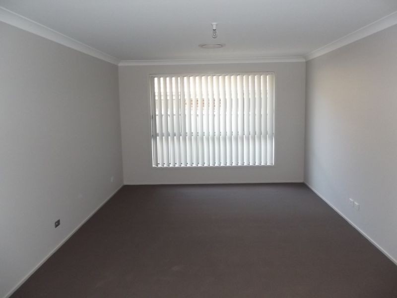 16 Gibson Rd, Oran Park NSW 2570