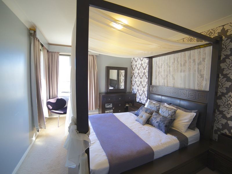 73 Northampton Drive, Glenfield NSW 2167