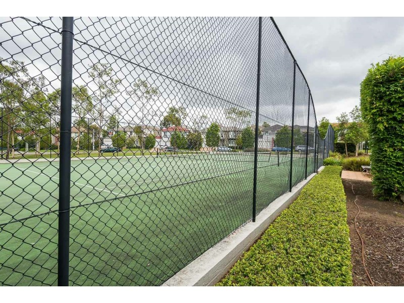 20 Northampton Drive, Glenfield NSW 2167