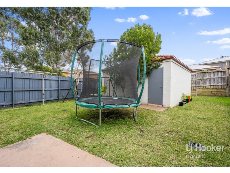 20 Northampton Drive, Glenfield NSW 2167