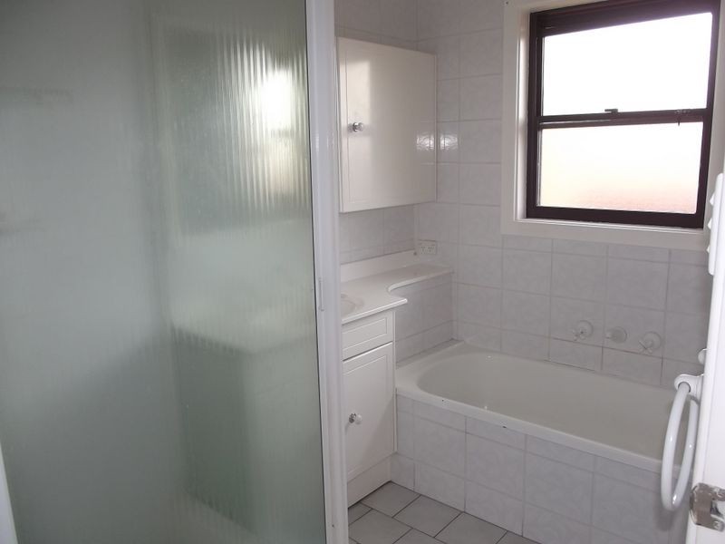 10 Keller Place, Casula NSW 2170