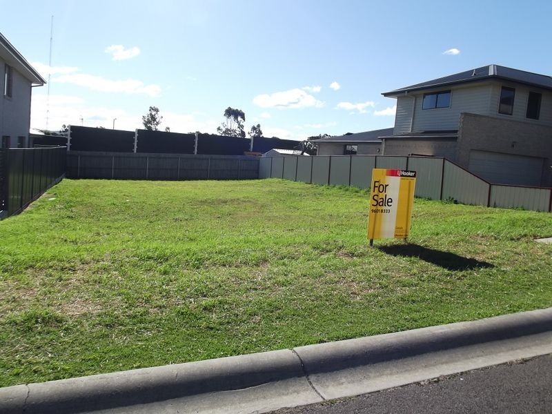 48 Flame Tree St, Casula NSW 2170