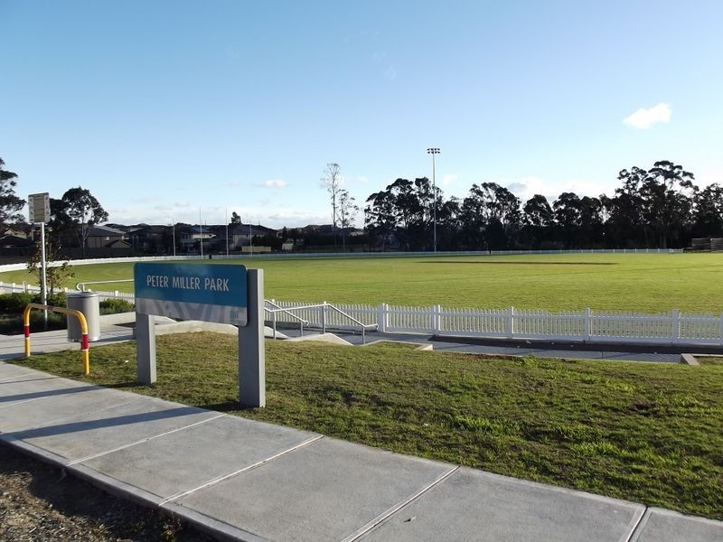 48 Flame Tree St, Casula NSW 2170