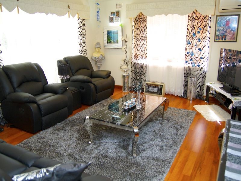 2 Bird Ave, Lurnea NSW 2170