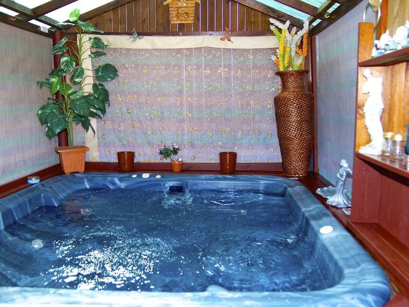 2 Bird Ave, Lurnea NSW 2170