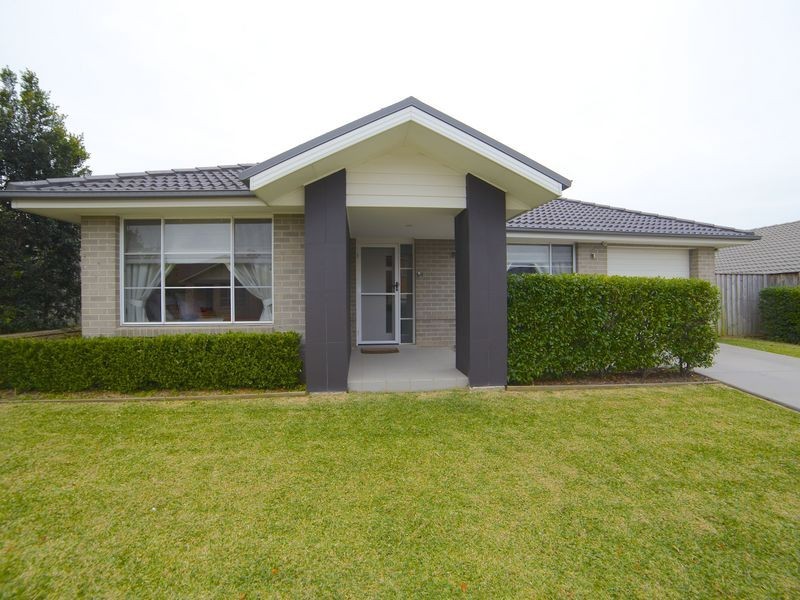 6 Boddingtons Road, Glenfield NSW 2167